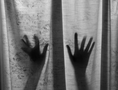 Κρήτη: Ουκρανή κατήγγειλε βιασμό από τον επίσης αλλοδαπό γείτονά της